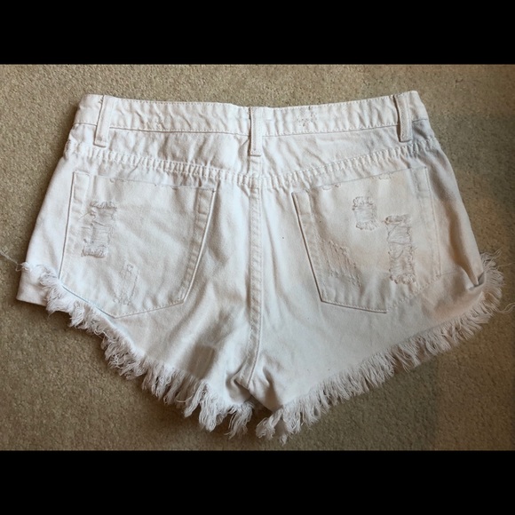 Litz White Denim shorts - Picture 2 of 3
